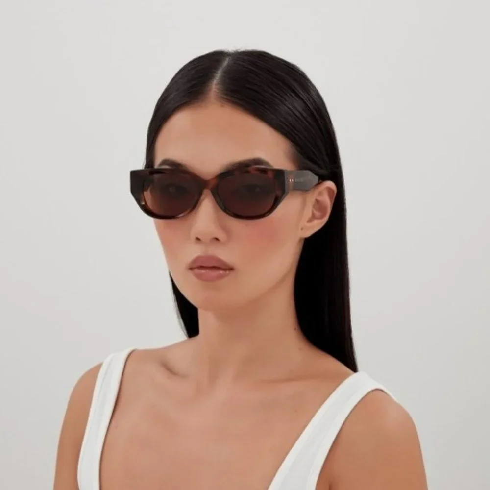Gucci GG1532SA 003 BRAND NEW Sunglasses Grey Unisex Cat Eye